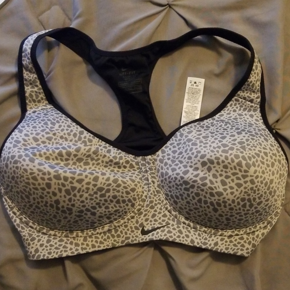 New Nike Pro 360 Sports Bra